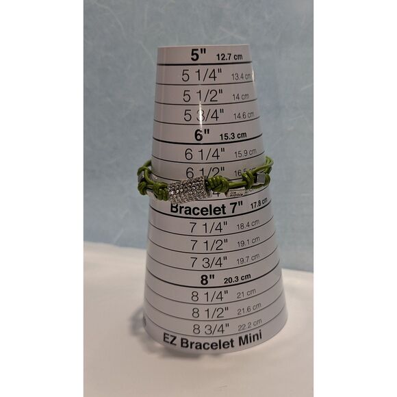 Apple Green Rhinestone Bracelet NWT - Picture 11 of 12